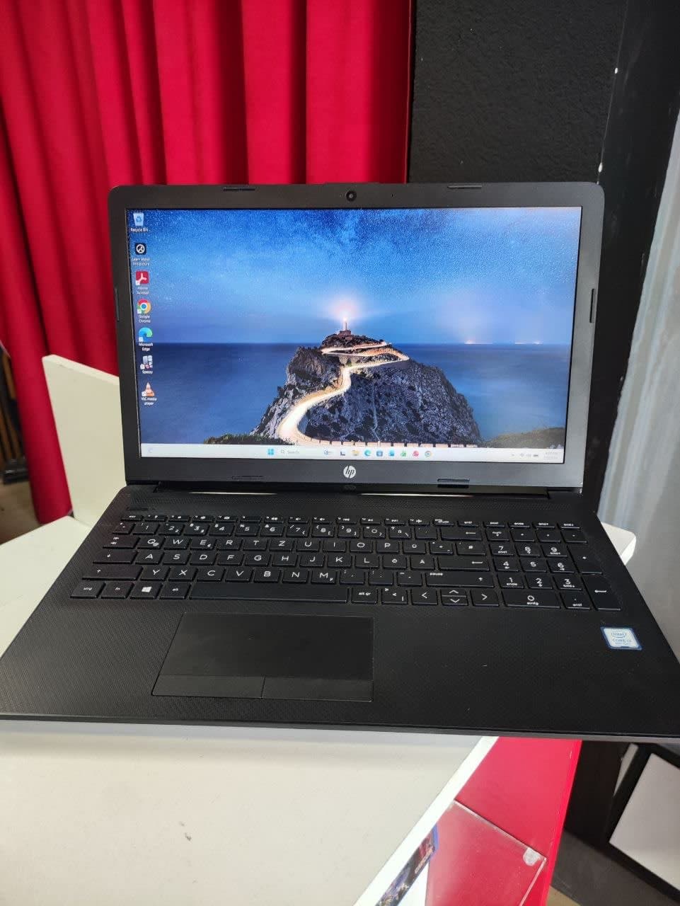 HP Laptop 15-da1xxx