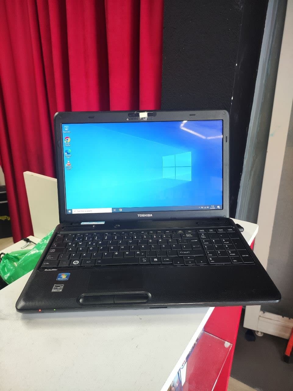 TOSHIBA Satellite C660D