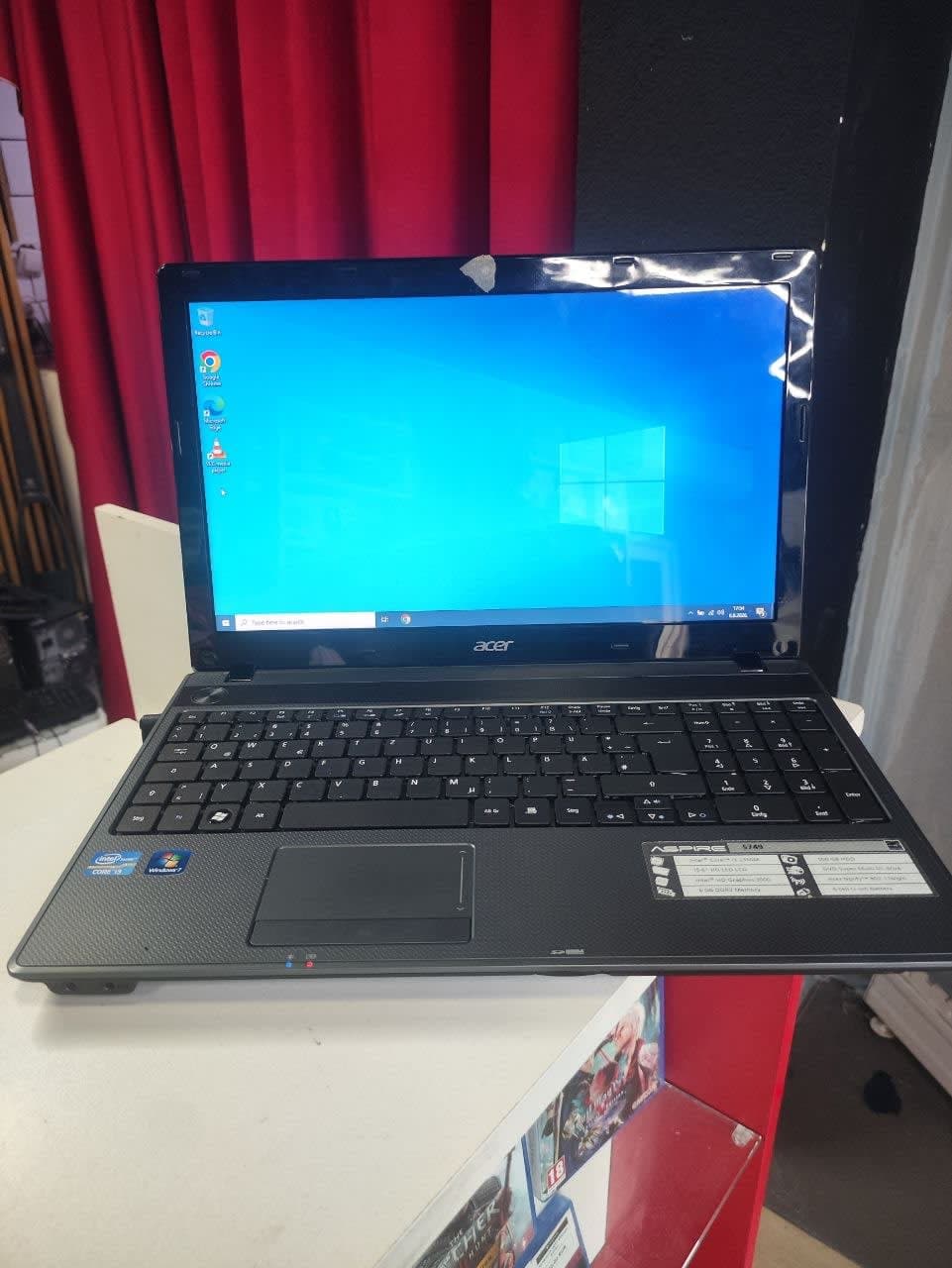 Acer Aspire 5749