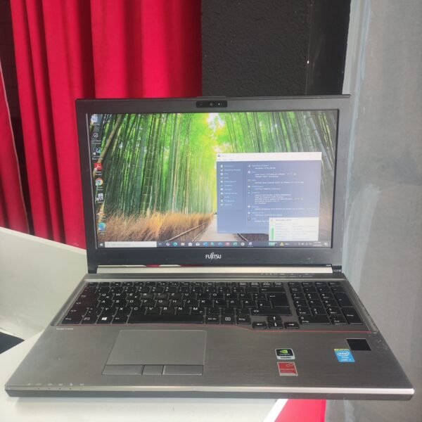 Fujitsu Celsius H730 – Workstation Laptop